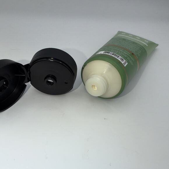 Bath & Body Works Eucalyptus Spearmint Stress Aromatherapy Body Cream 8 oz New - Picture 4 of 4